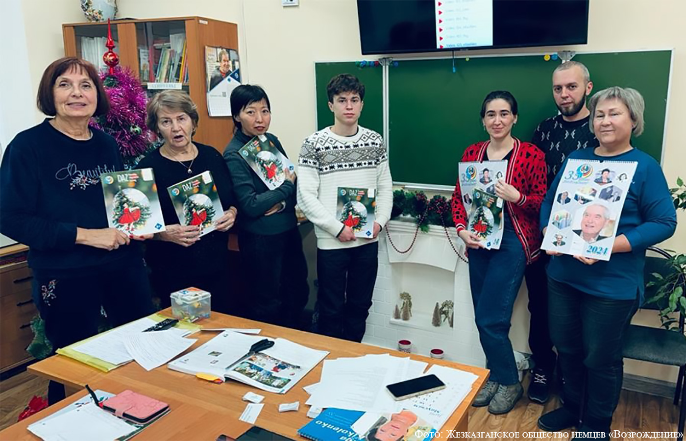 В Жезказгане презентовали календарь известных немцев Казахстана